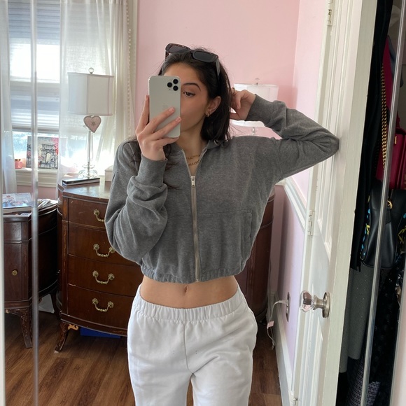 Abercrombie & Fitch cropped sweatshirt - Picture 2 of 4